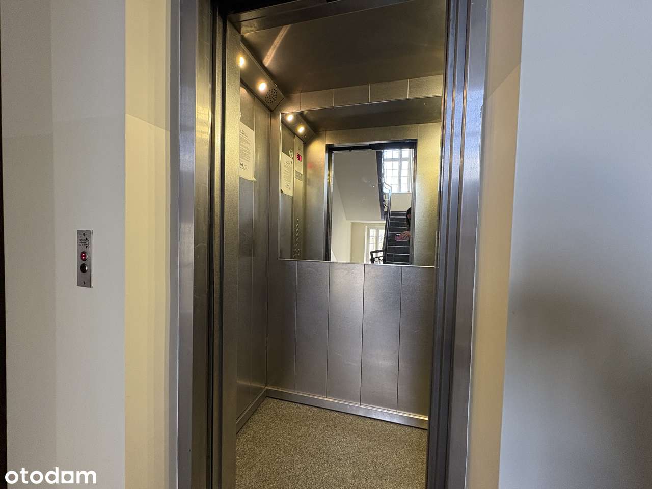 Mieszkanie w centrum 136,61 m2, 4 pokoje, kamienica ul. Piotrkowska-16