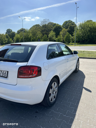 Audi A3 1.6 Ambiente - 21