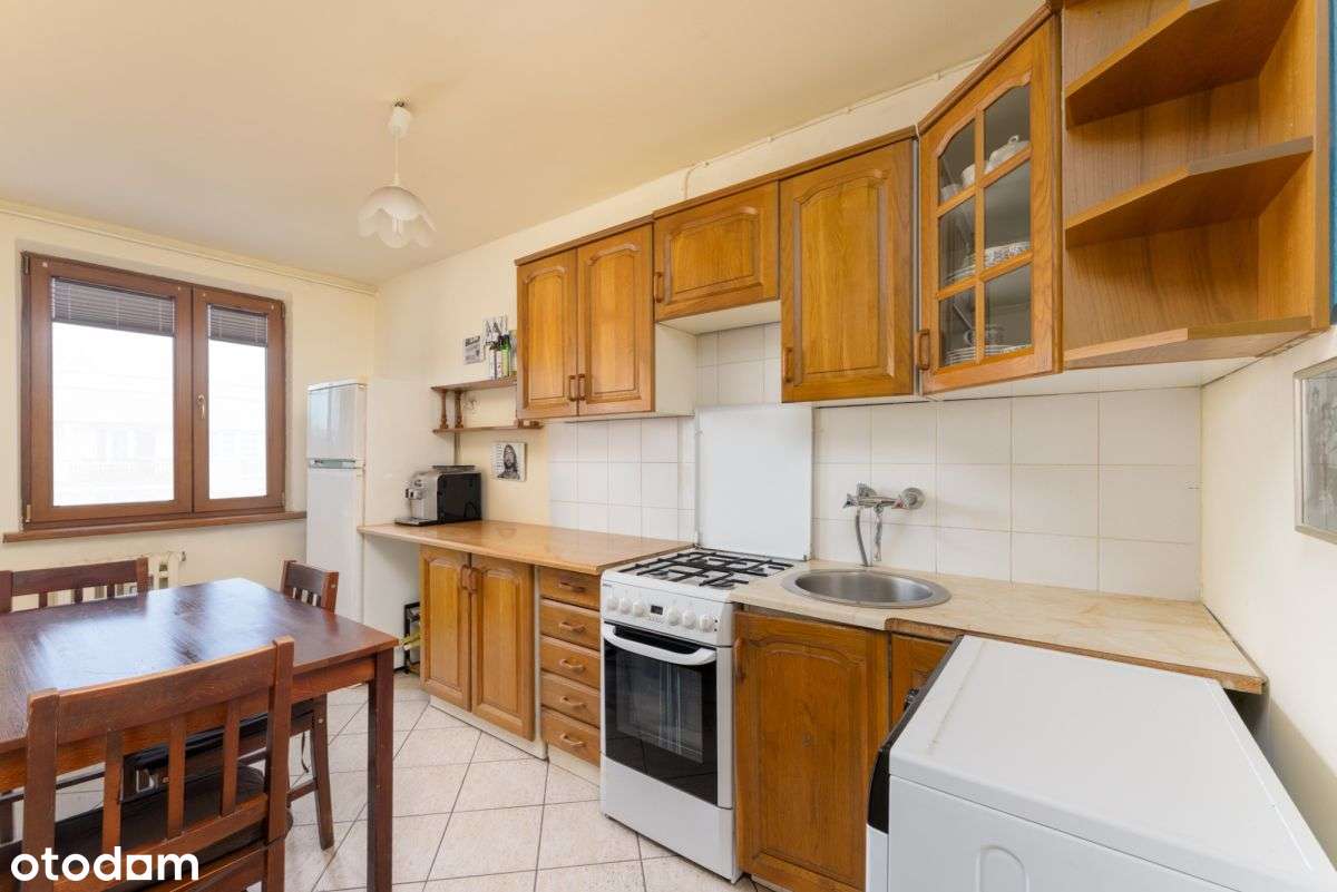 3 pokoje, kuchnia, loggia, piwnica, ul. Widok-11