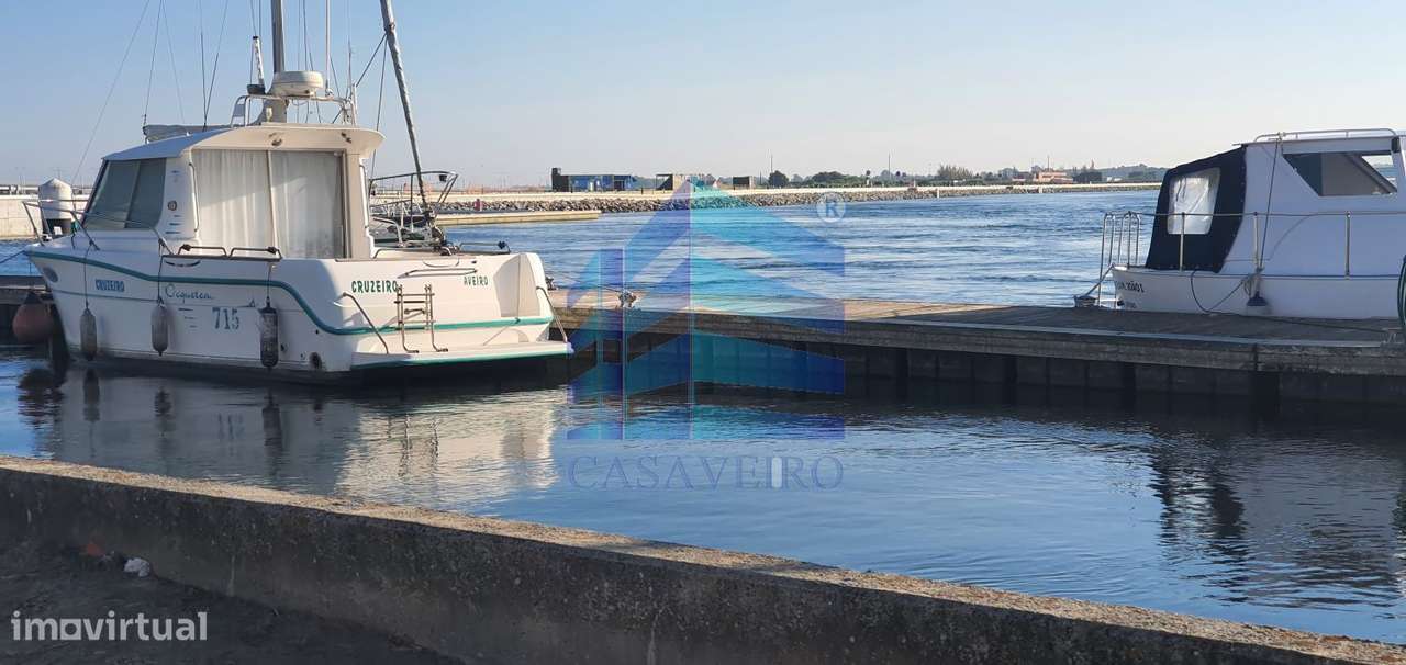 Apartamento T2  +1 com Varandas e Lugar Garagem-8