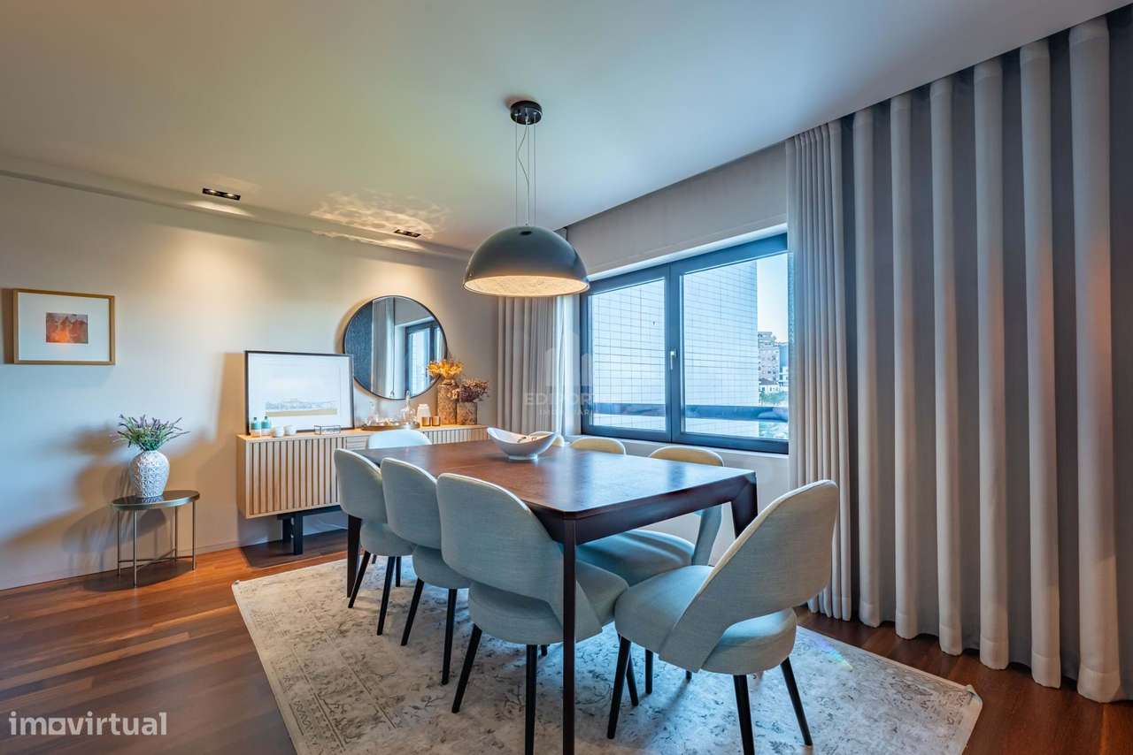 Apartamento T2 Totalmente Renovado a escassos metros do El Corte Ingl - Grande imagem: 5/24