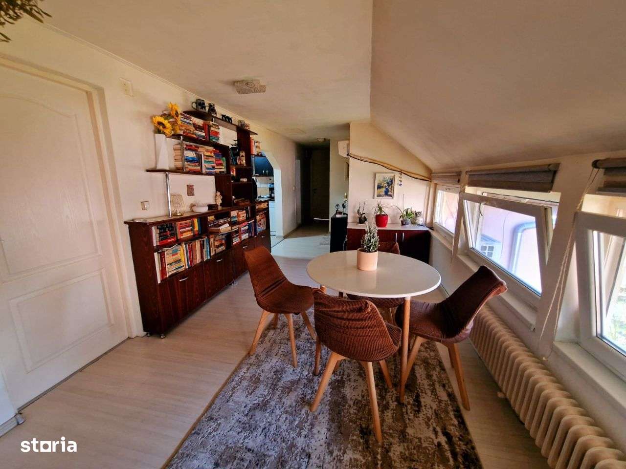 Casa in Sancrai singur in curte 2 garaje 771 arii teren la Principala - Imagine principală: 4/16