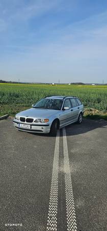 BMW Seria 3 318i - 1