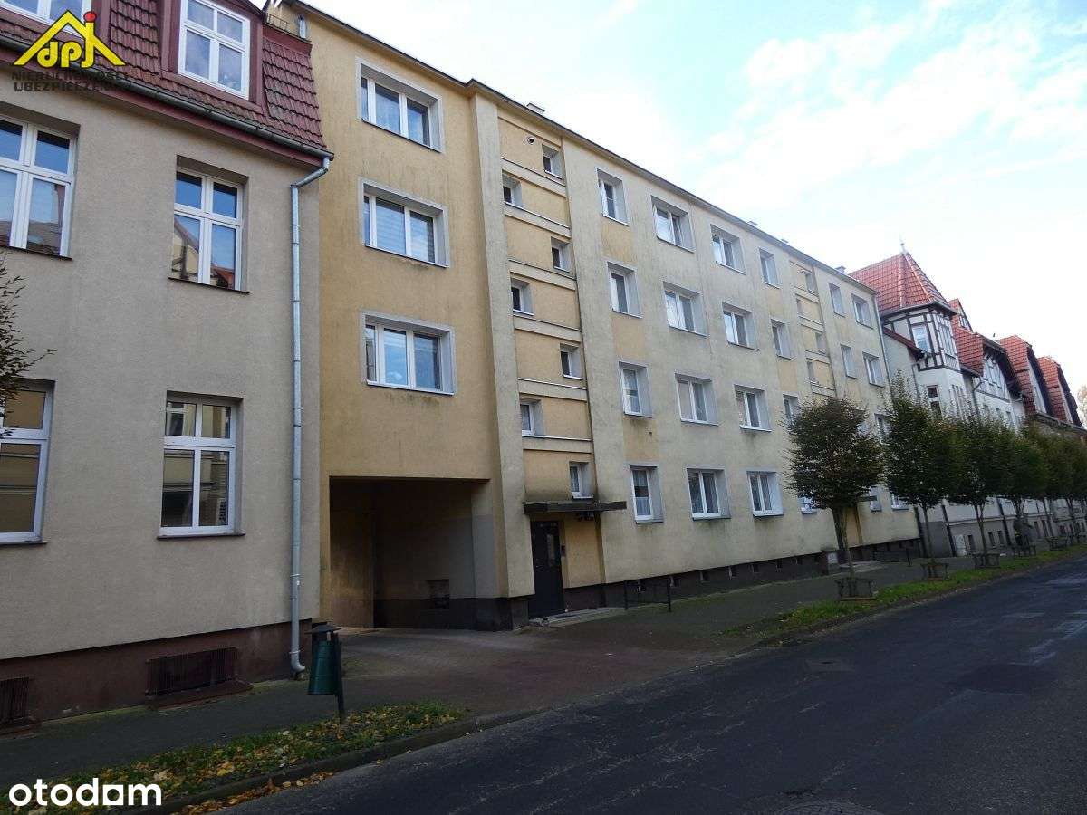 3 pokojowe rozkładowe mieszkanie 58m2 z balkonem u-0