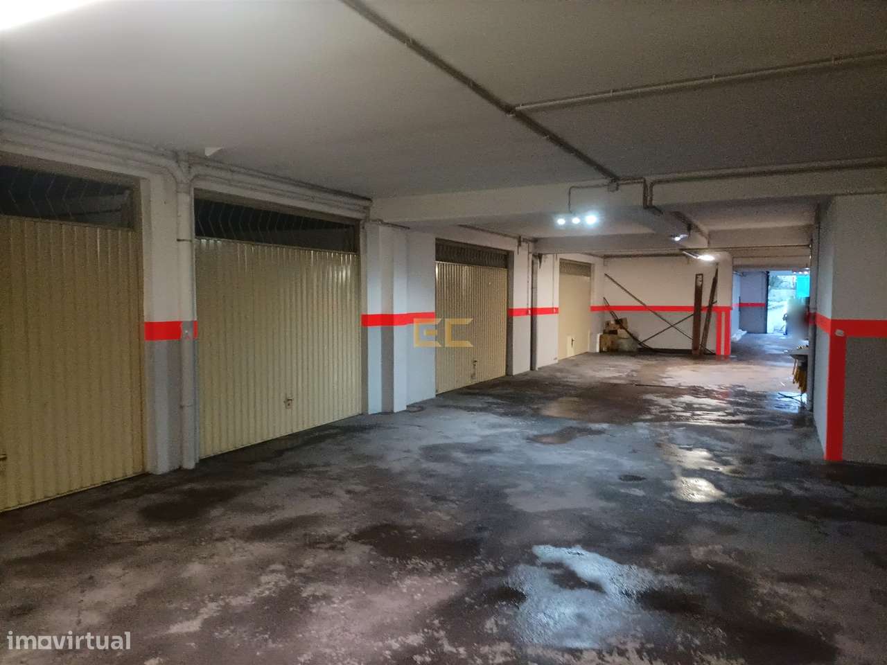 Garagem no Alto do Forno! - Grande imagem: 4/5