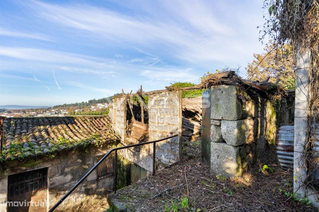 Moradia para Restaurar T0 Venda em Caires,Amares - Grande imagem: 4/22