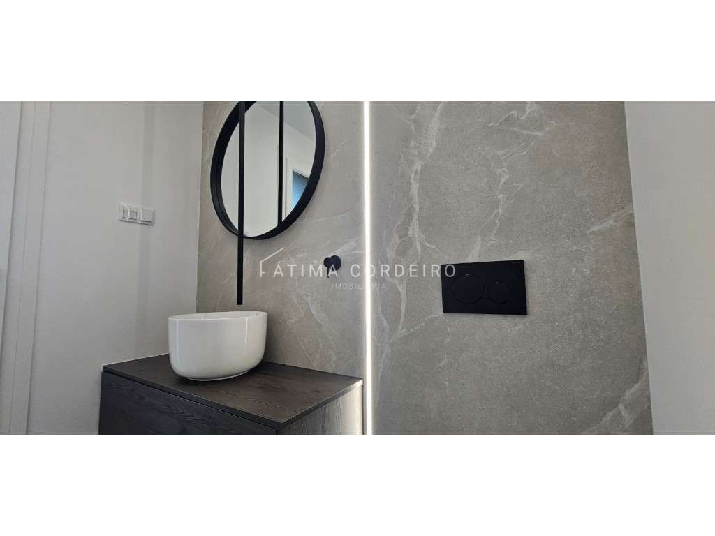 Excelente Moradia T3 Isolada com Piscina e garagem com acabamentos ...-11