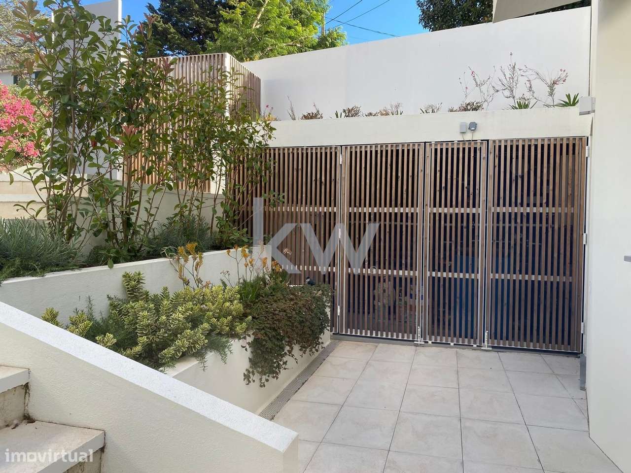 Moradia T4+1 totalmente remodelada||Jardim ||Piscina - Grande imagem: 5/37