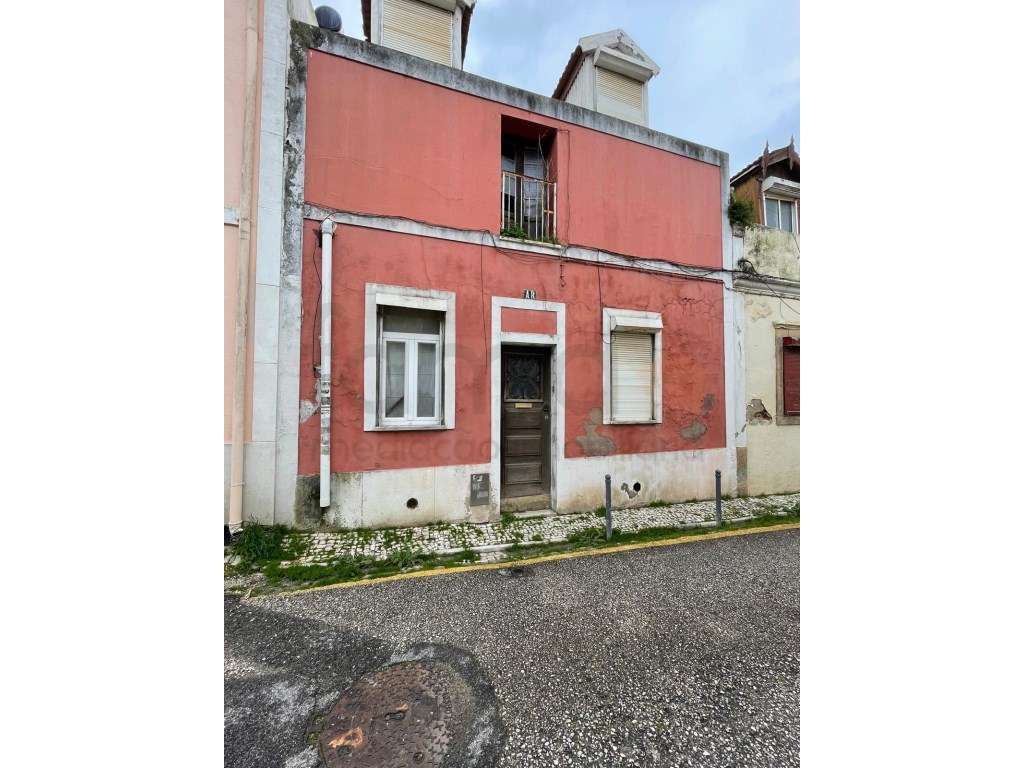 Prédio/Moradia para Reabilitação em Campolide - Projeto Aprovado - Grande imagem: 2/4