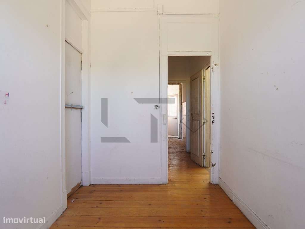 Prédio com 6 Apartamentos para Reabilitação em Marvila, Lisboa-7