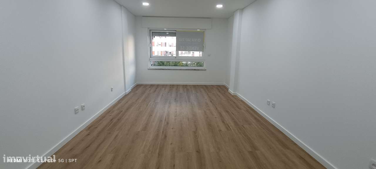 Quinta da Piedade T3 Remodelado 1ºAndar c/Parqueamento-9