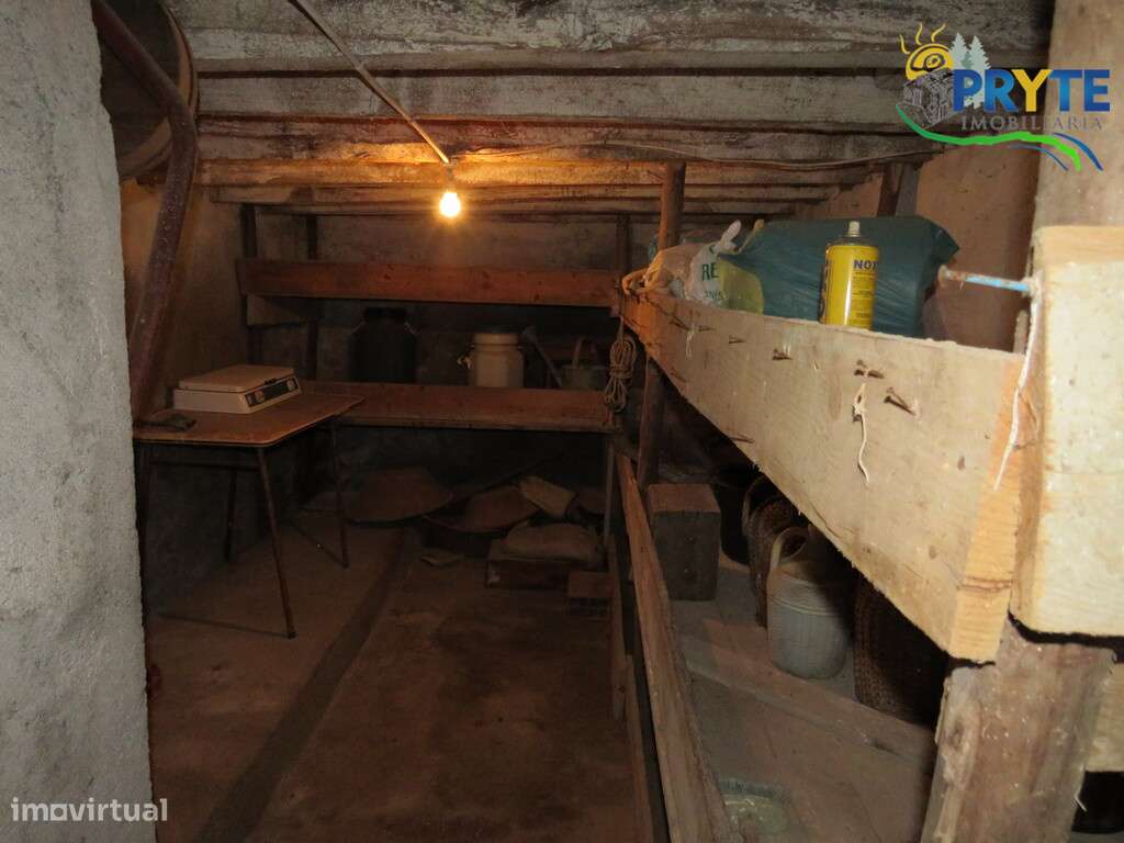 Moradia T5 situada a 10 minutos de Vila de Rei-43