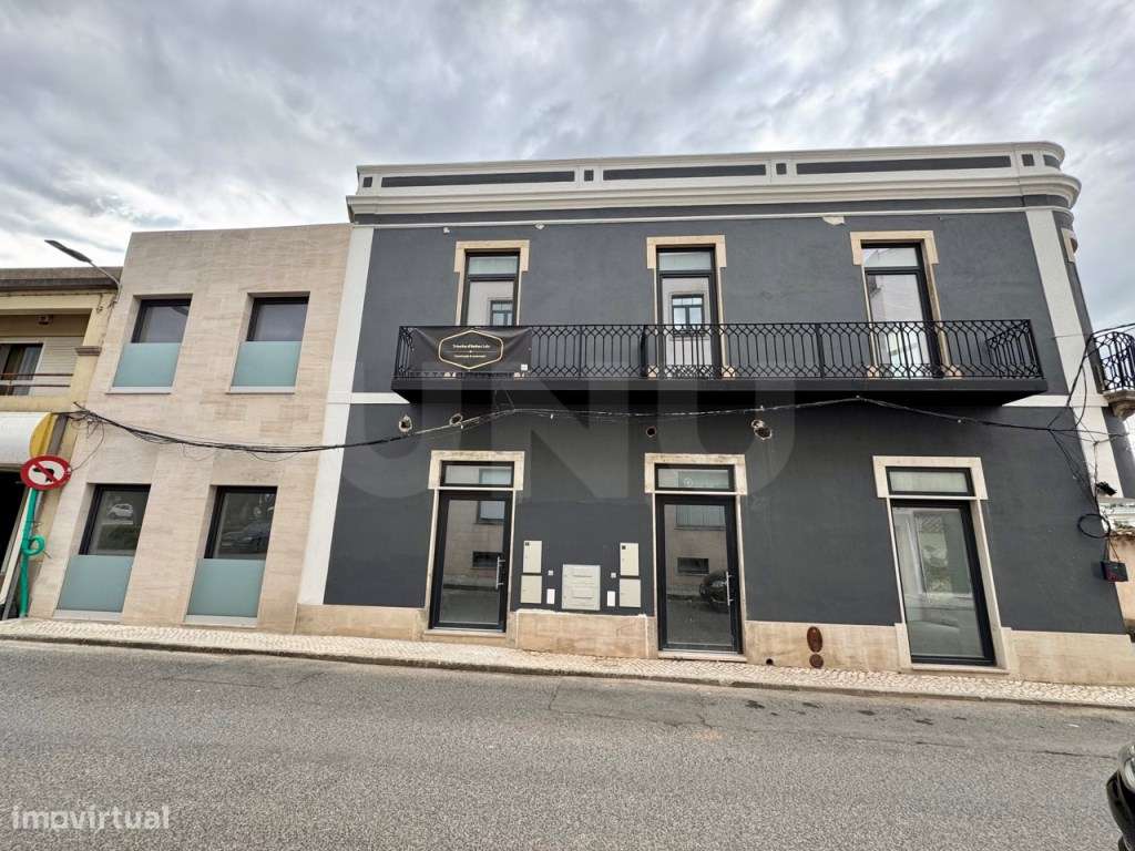 Edifício Histórico Recuperado no Centro do Bombarral - T0, T1, T2 e...-2