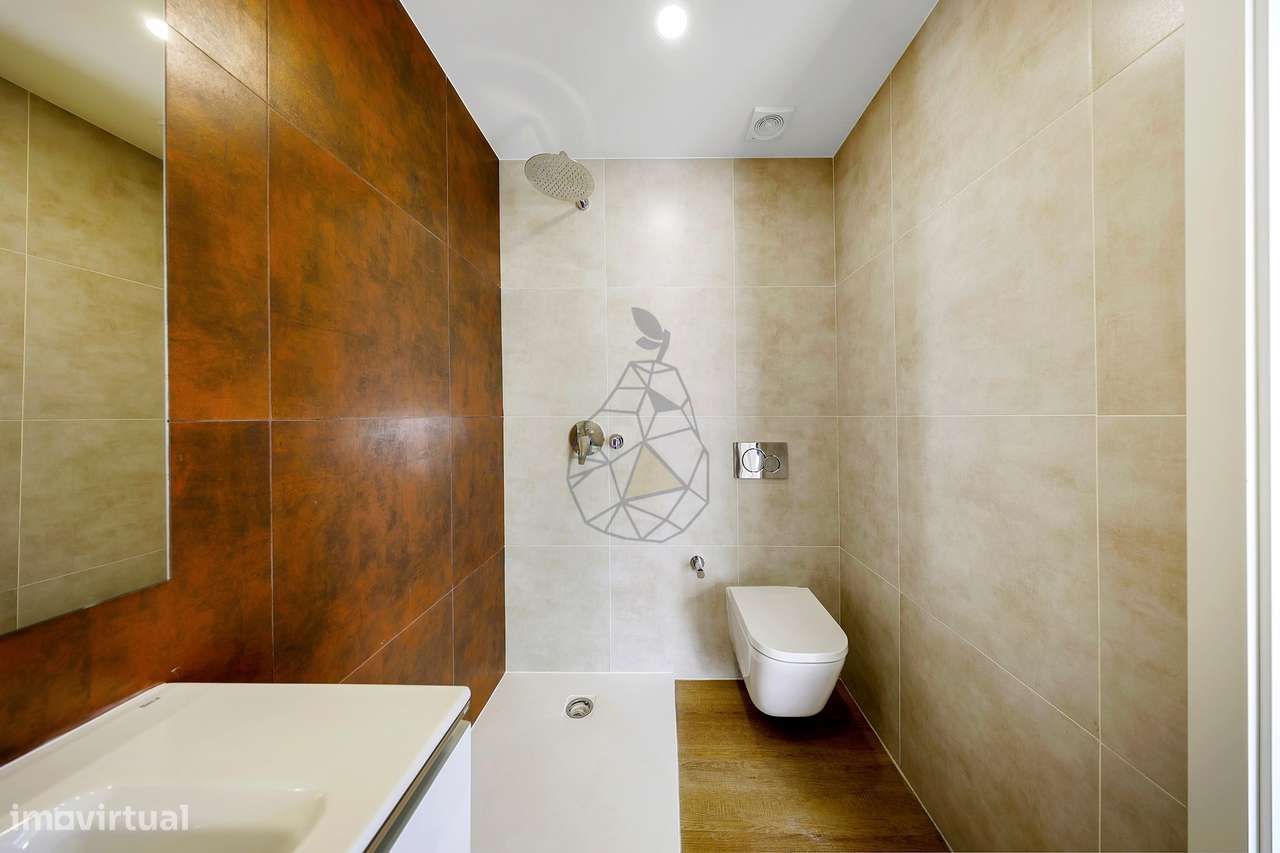 Apartamento T2 Duplex com 2 lugares de estacionamento em Alvor-6