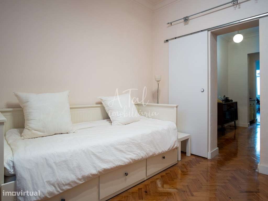 Apartamento T2 C/TERRAÇO no centro de Lisboa-5