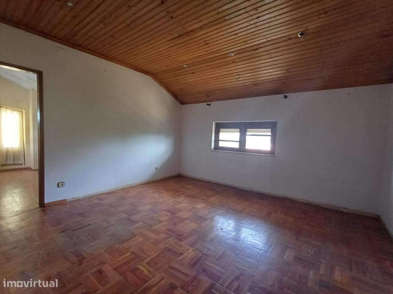 Moradia T6 para Venda-12