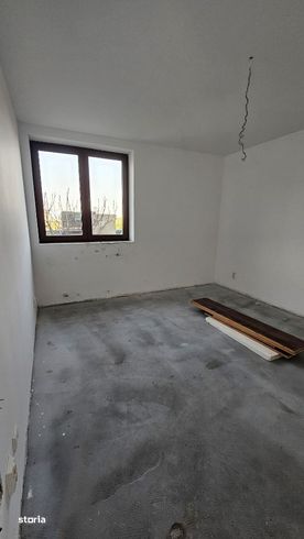 Cumpana-vila P+M, teren 320mp, constructie solida-4