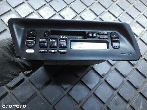 Radio Clarion Peugeot PU-1570A - 1