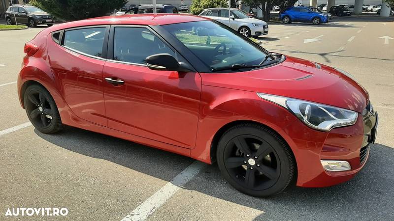 Hyundai Veloster 1.6 GDi DOHC - 2