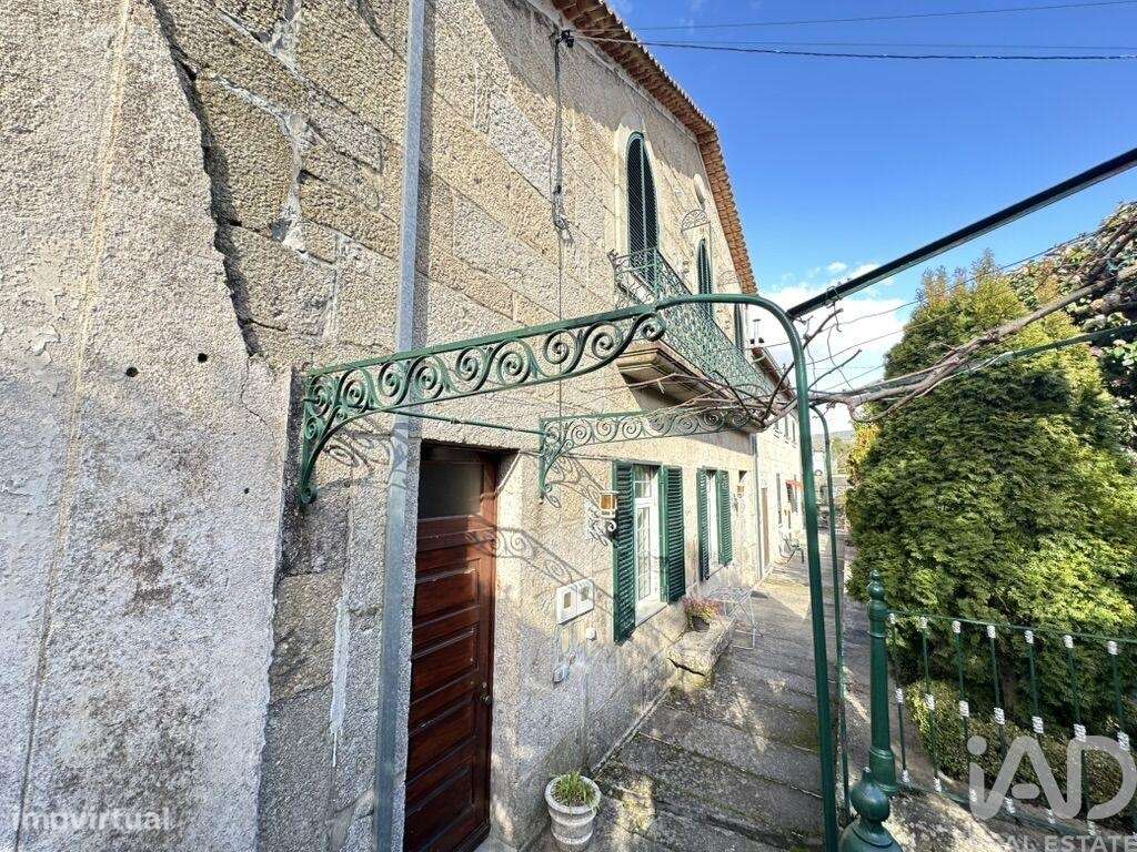 Casa / Villa em Moimenta da Serra e Vinhó de 360,00 m2 - Grande imagem: 4/29