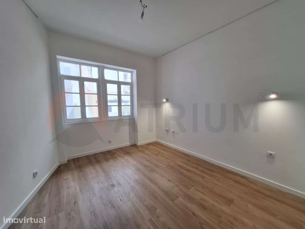 Apresento-lhe este magnífico apartamento, localizado no coração de ...-13