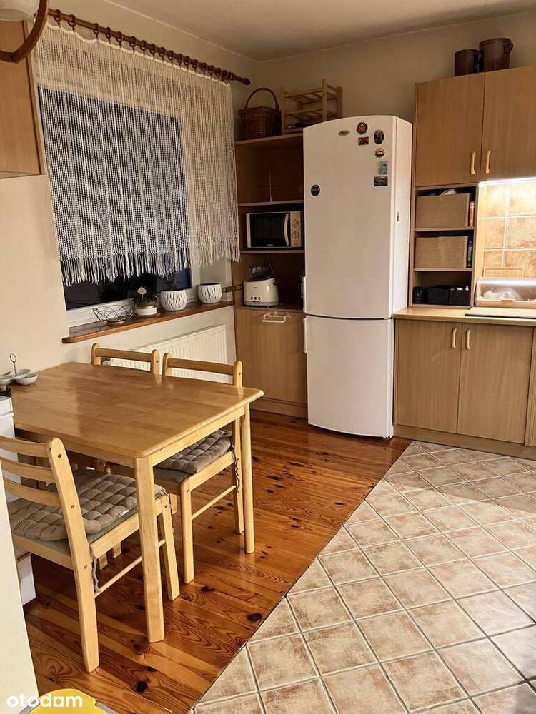 Dom w spokojnej części miasta-8