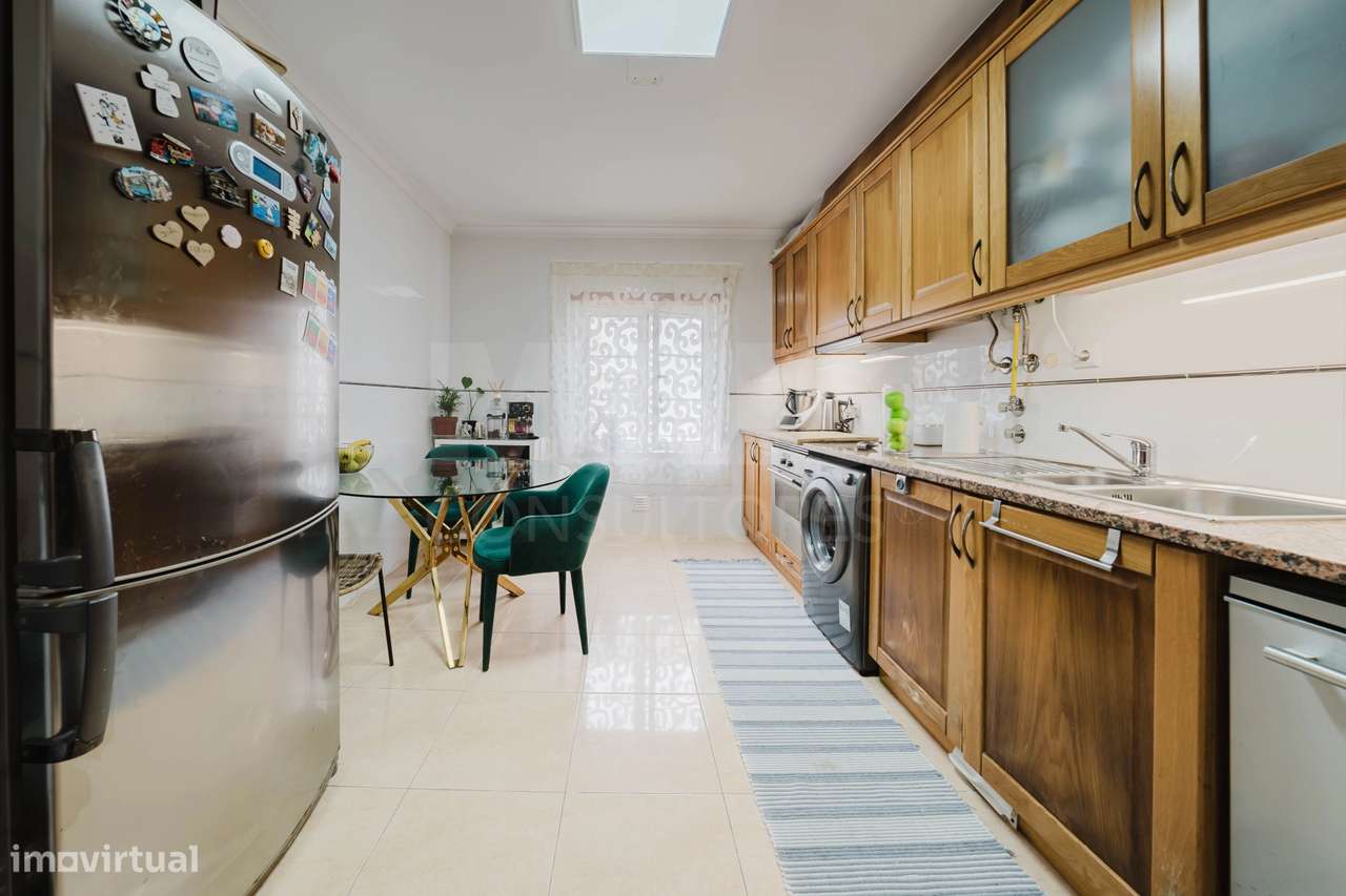 Apartamento T3 com vista única para a praia do Norte-Nazaré - Grande imagem: 3/29