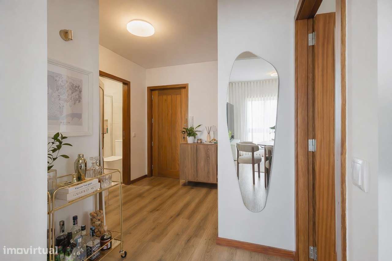 Apartamento T3 Totalmente Renovado em Gueifães – Excelente...-9