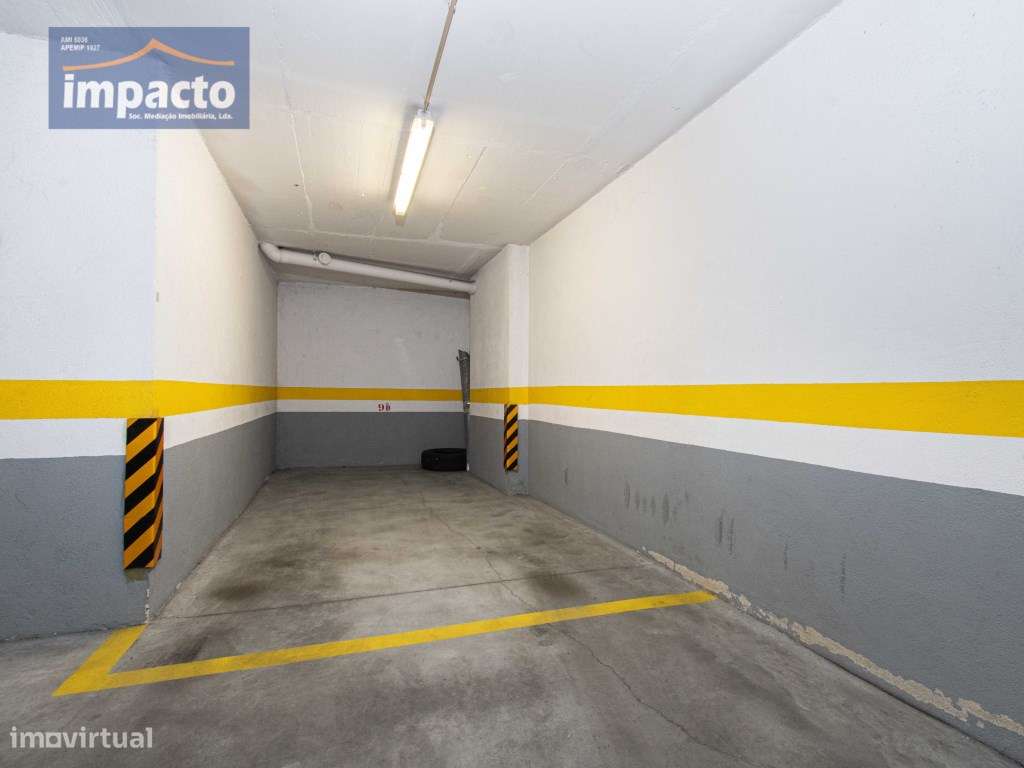 T3, Excelente estado de conservação, 2 suites, parqueamento e arrec...-27