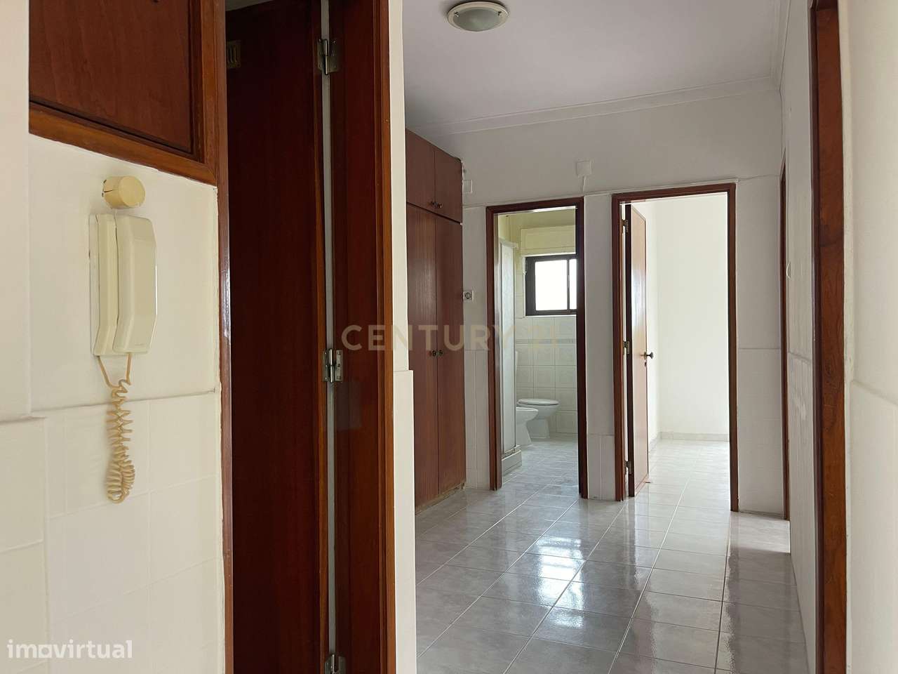 Apartamento T2 no Centro de Corroios - Grande imagem: 5/16