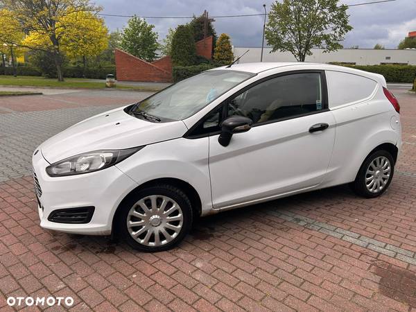 Ford Fiesta Van - 2