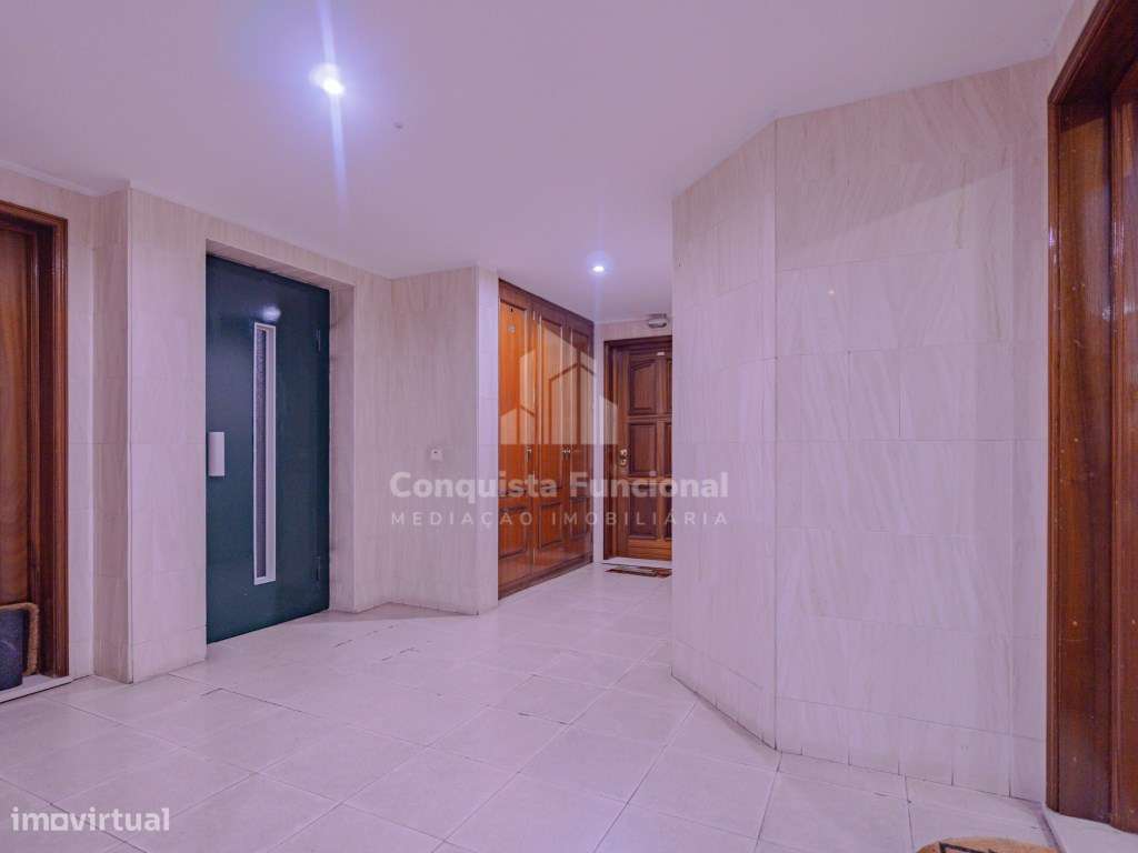 T2 na Maia | Elevador | Lugar de garagem | Varanda-14