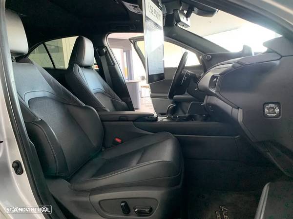 Lexus UX 300e Luxury+TAE+JLL18 - 28