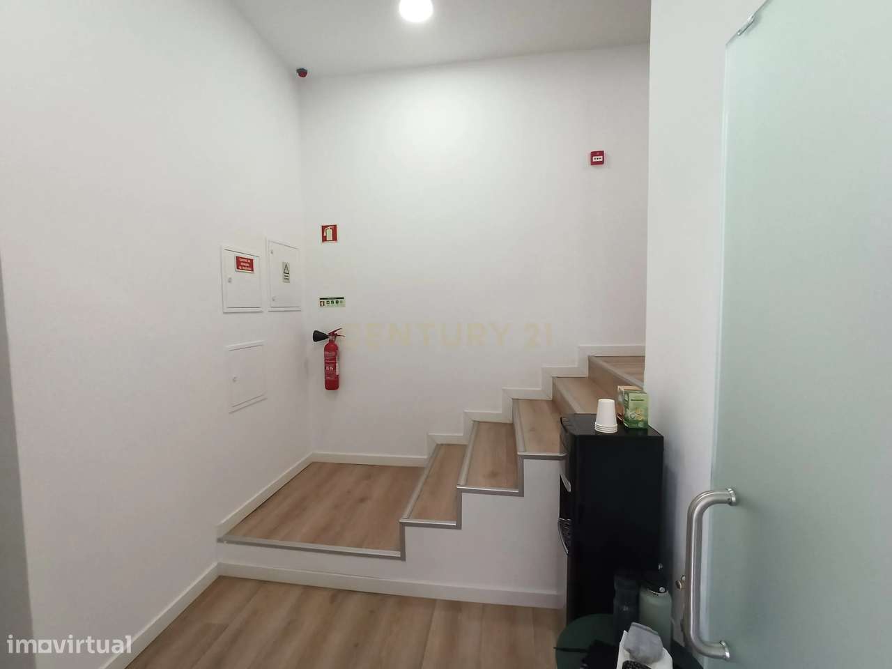 Loja com rendimento para investidores, em plena Avenida Luisa Todi-6