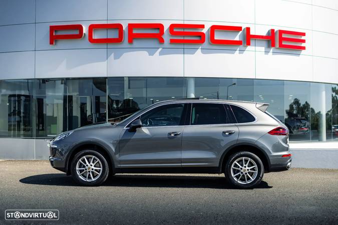 Porsche Cayenne Diesel Tiptronic S - 2