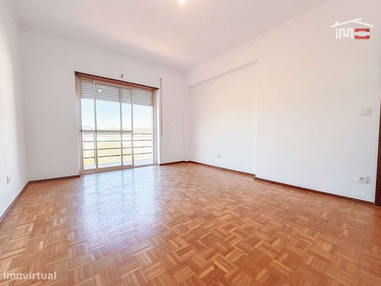 Apartamento T3 Rio Maior - Varanda, Elevador, 2 WCs-19