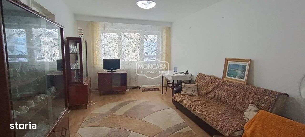 Apartament 3 camere zona Biserica SF. Dumitru, etaj 4 cu sarpanta - Imagine principală: 3/10