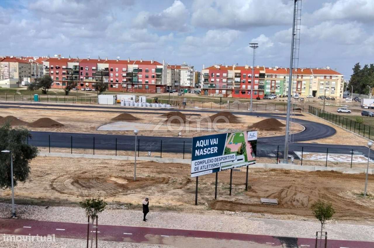 Excelente T2 com Arrecadação e ar condicionado-11