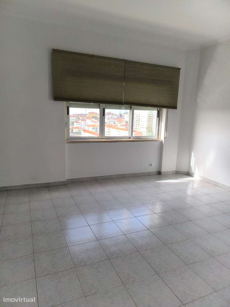 T1 na Parede para arrendamento - Grande imagem: 4/5