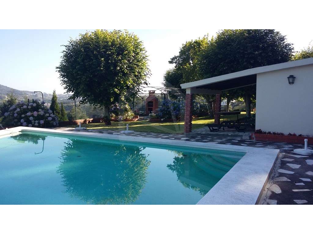 Moradia recuperada com fantástico espaço exterior em Oliveira de Az... - Grande imagem: 3/60