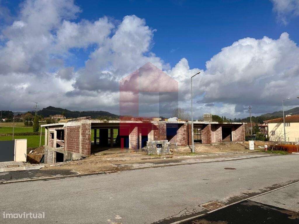 Moradia NOVA V3 Térrea, Coucieiro-17