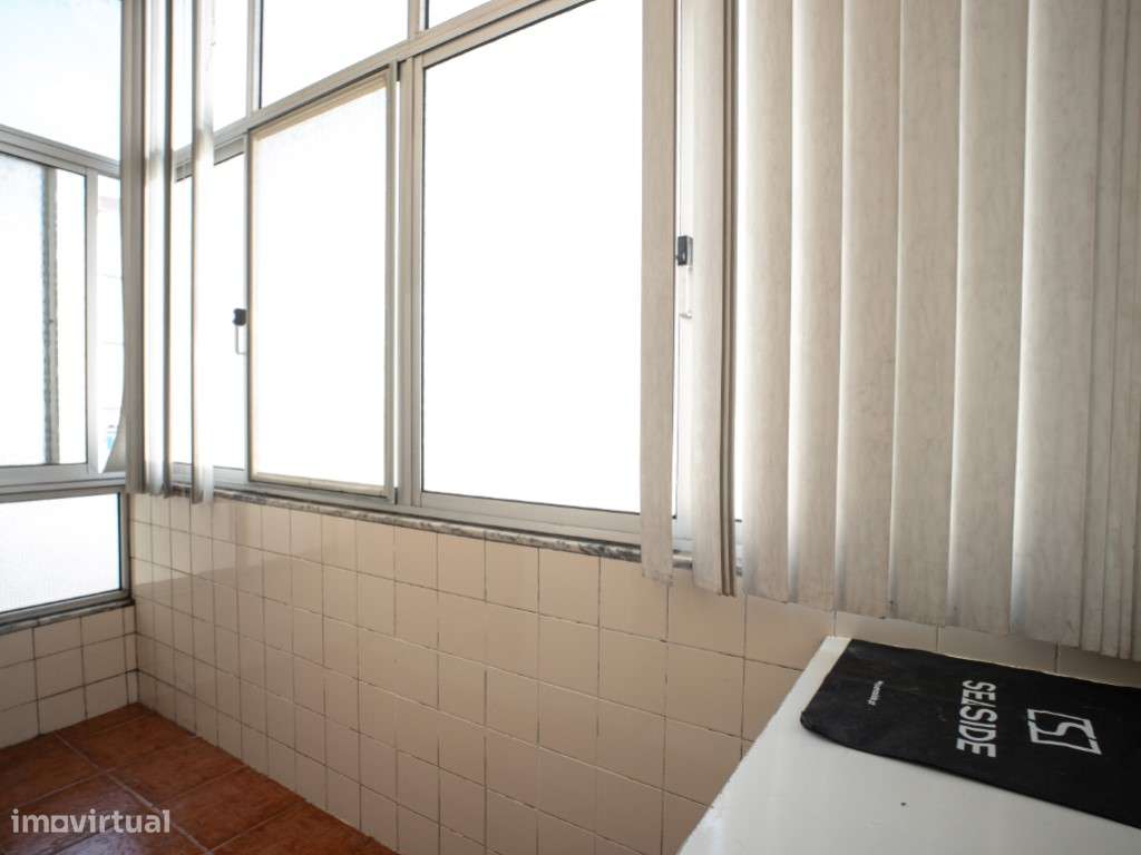 Apartamento T2 1º andar - Rua Jaime Cortesão, Baixa da Banheira-2