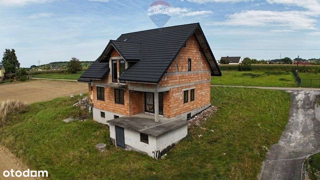 Przestronny dom do wykończenia na dużej działce. - Pełny obrazek: 5/20