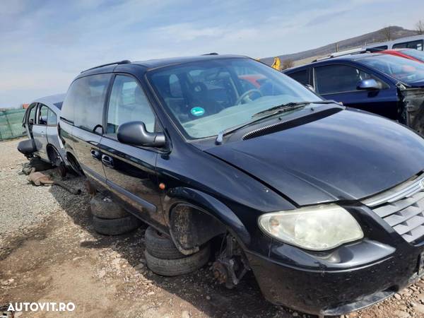 Dezmembrez Chrysler Voyager - 4