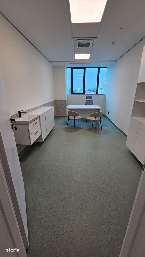 Inchiriez spatiu clinica medicala, cabinete, imagistica, laborator - Imagine principală: 4/15