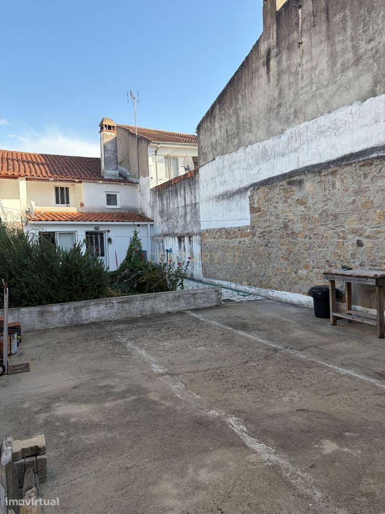 Moradia T6 com quintal e palheiro em Monforte da Beira — Espaço, charm-7