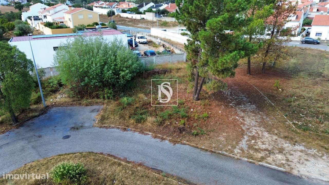 Lote de Terreno  Venda em São Miguel do Rio Torto e Rossio ao Sul do T-7