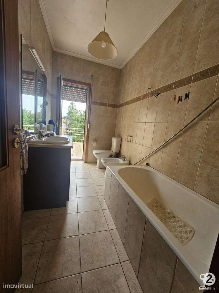 Moradia V3 em São Mamede Infesta-18