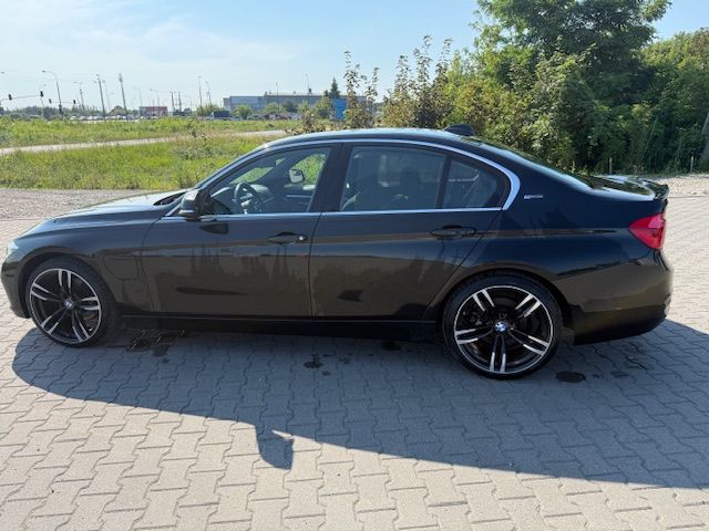 BMW 3 Series F30/F31 (2012-2020) 330e iPerformance Luxury Line 2015
