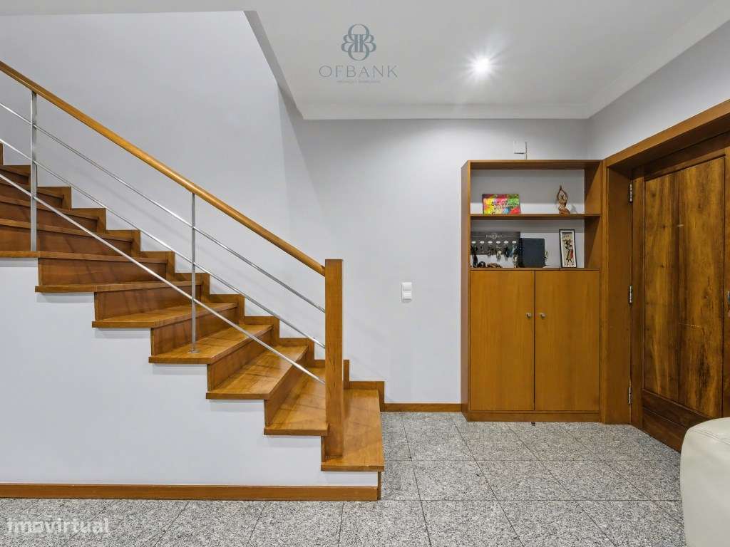 Moradia V3 no Mindelo - Conforto, espaço e eficiência num só lar-10